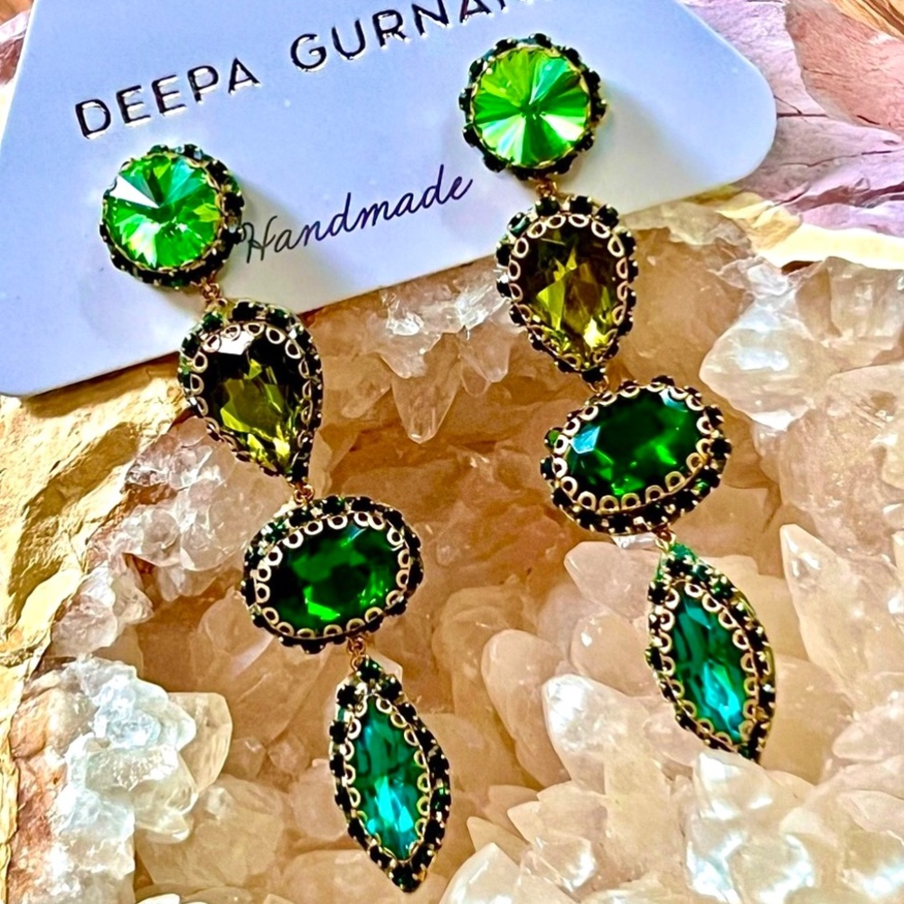 NWT Deepa Gurnani Beaded Crystal Chandeliers - Picture 2 of 14